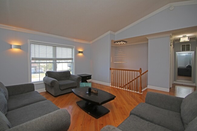Building Photo - 1340 Stonechris Dr