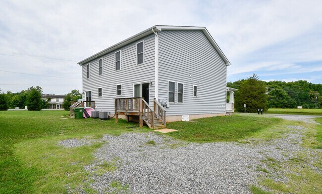 Foto del edificio - Duplex Townhome for Rent