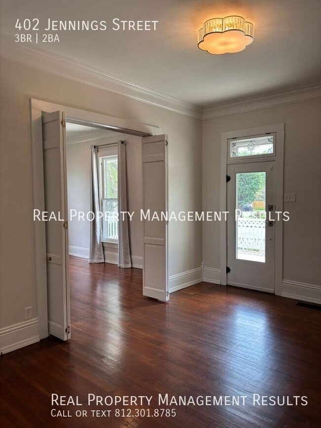 Foto del edificio - 402 W Jennings St