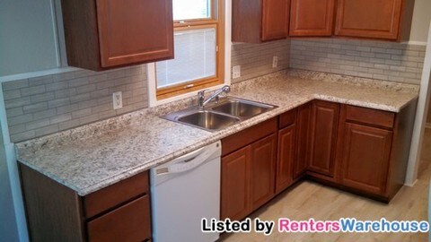 Foto del edificio - 2401 Sheri Oak Ln