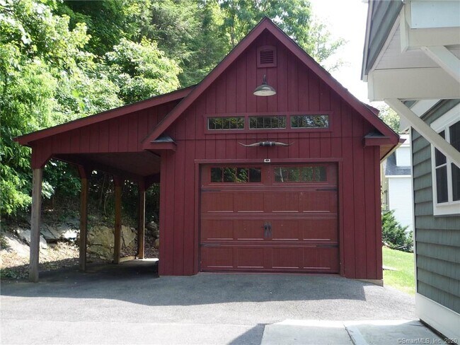 Foto del edificio - 23 Candleset Cove Rd