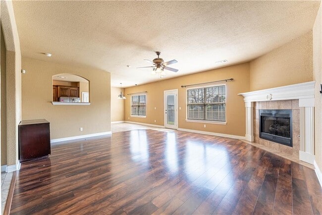 Foto del edificio - 126 S Angus Ln