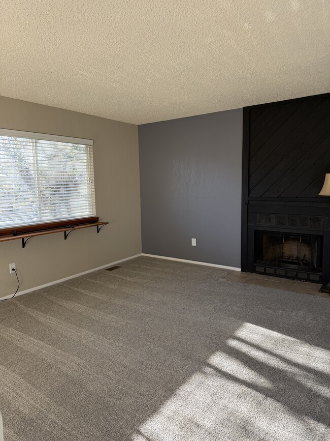 Photo - 1247 Ceres Dr House