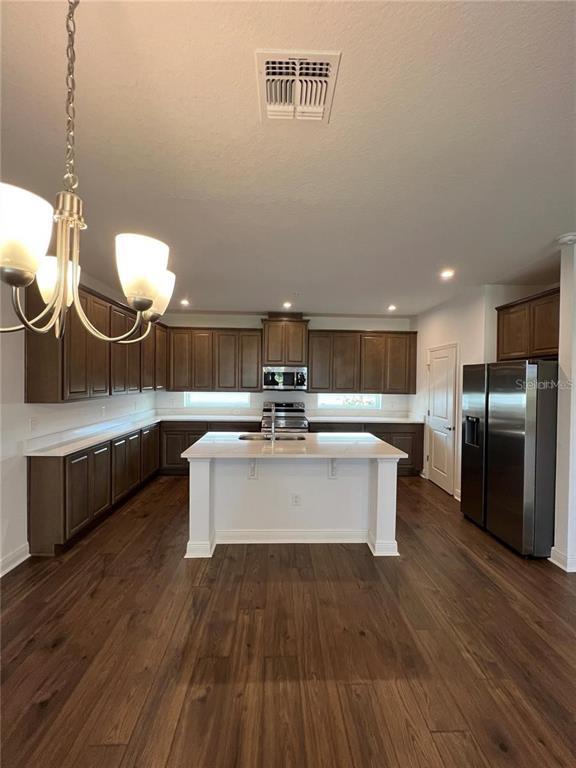 Foto del edificio - 7043 Nemours Pkwy