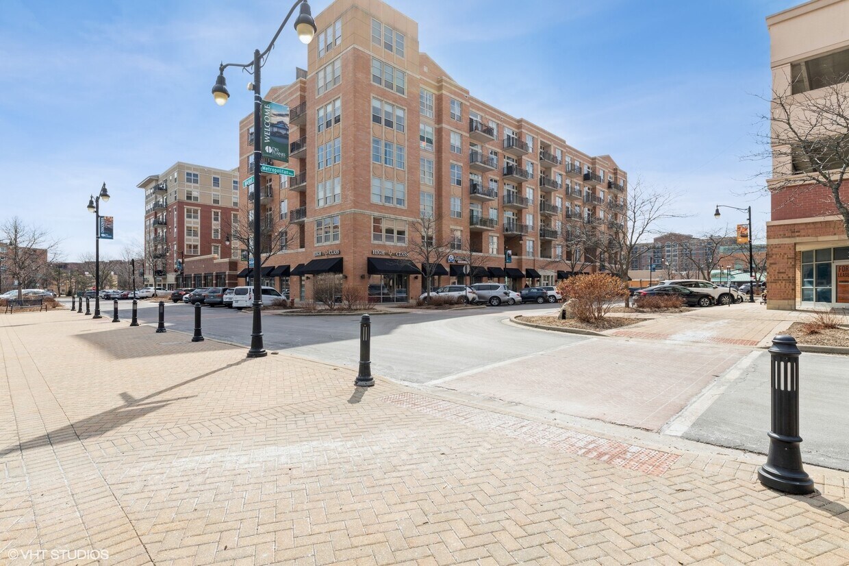 647 Metropolitan Way Unit 509, Des Plaines, IL 60016 Condo for Rent