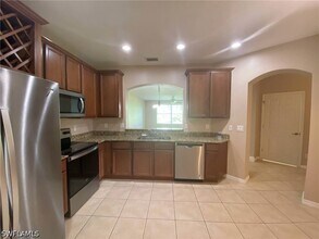 Building Photo - 9528 Brookville Ct
