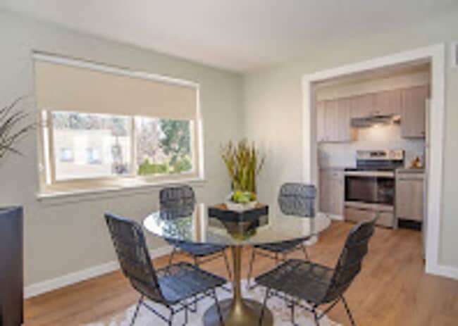 Interior Photo - Parkside Browne's Addition