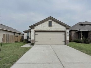Building Photo - 14501 Sugar Pines Dr