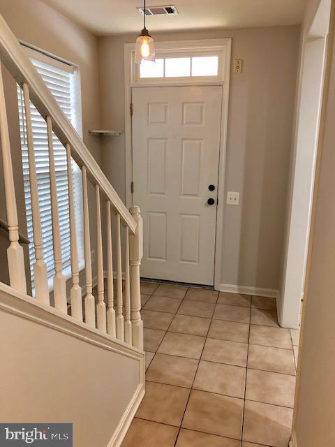 Building Photo - 357 Fallsgrove Dr