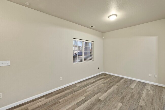 Building Photo - 3670 Desert Willow Ln