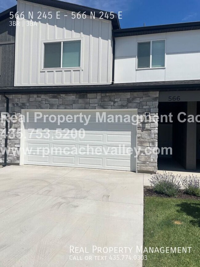 Building Photo - 566 N 245 E