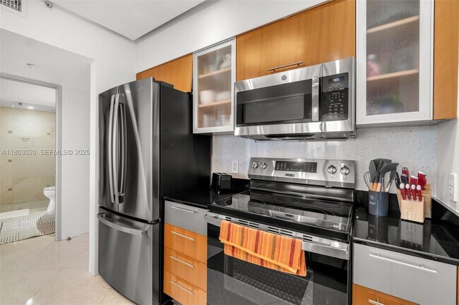 Foto del edificio - 1750 N Bayshore Dr