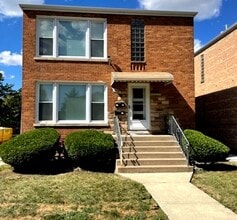 Building Photo - 5658 S Kolin Ave