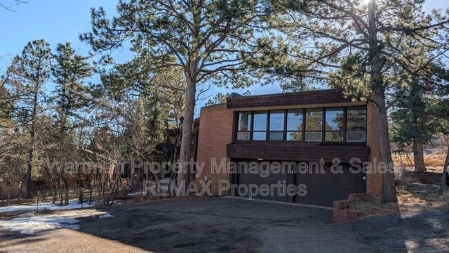 Building Photo - 15 Upland Rd