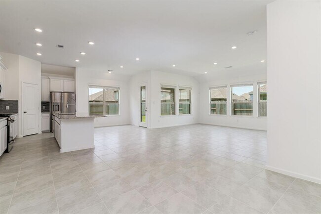 Building Photo - 3632 Richmont Ct