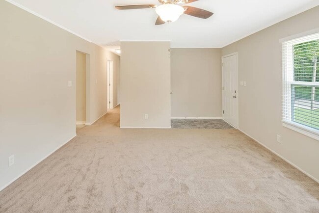 Building Photo - 3616 Slagle Dr