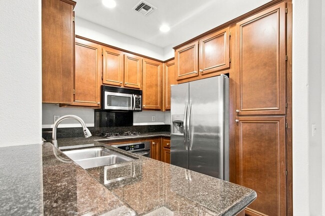 Building Photo - 2175 Condor Dr