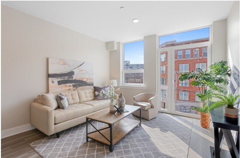 Des Plaines Tower Apartments in Des Plaines, IL