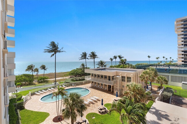 Foto del edificio - 5200 N Ocean Blvd