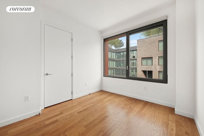 Building Photo - 54 Noll St