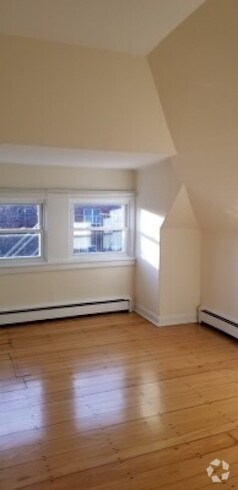 Building Photo - 89 Englewood Ave