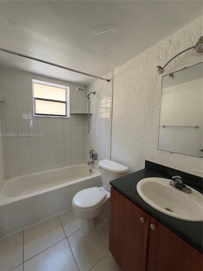 Foto del edificio - 4051 N Diexe Hwy