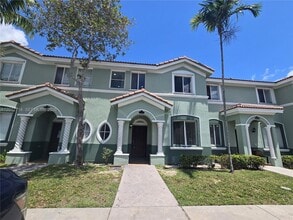 Building Photo - 1442 SE 24th Ct
