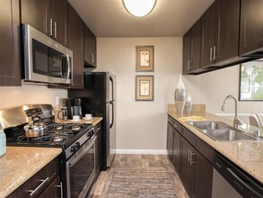 Deer Valley Apartment Homes photo'