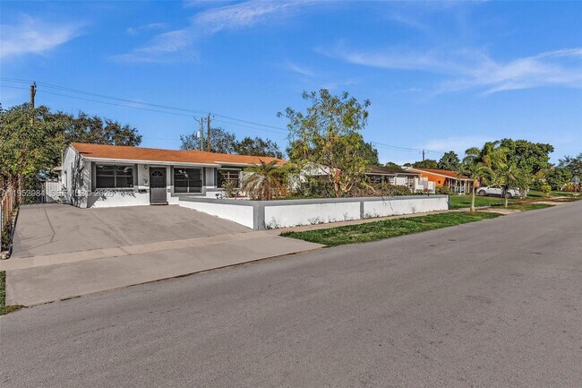 Building Photo - 7041 Raleigh St