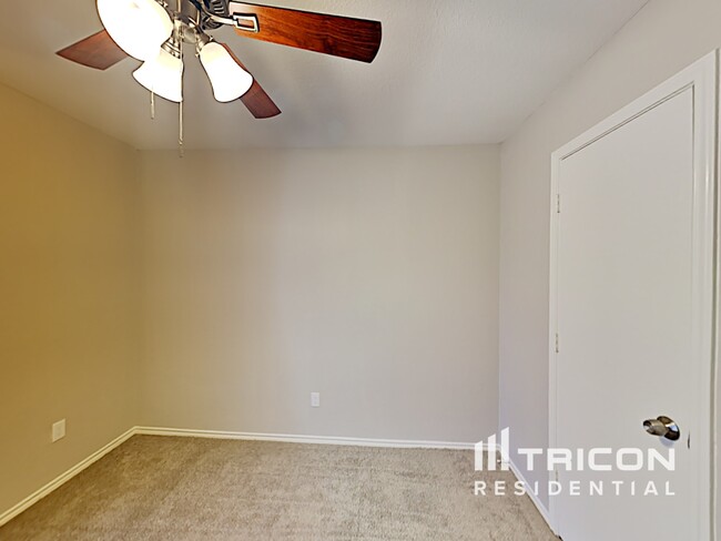 Foto del edificio - 1636 Greenway Court Midlothian TX
