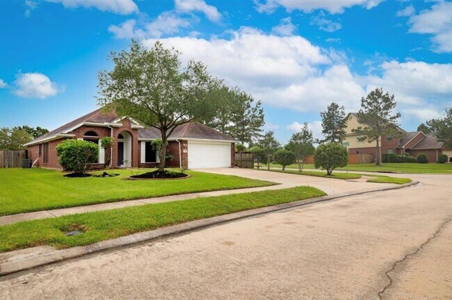 Building Photo - 4723 Richmond Knoll Ln