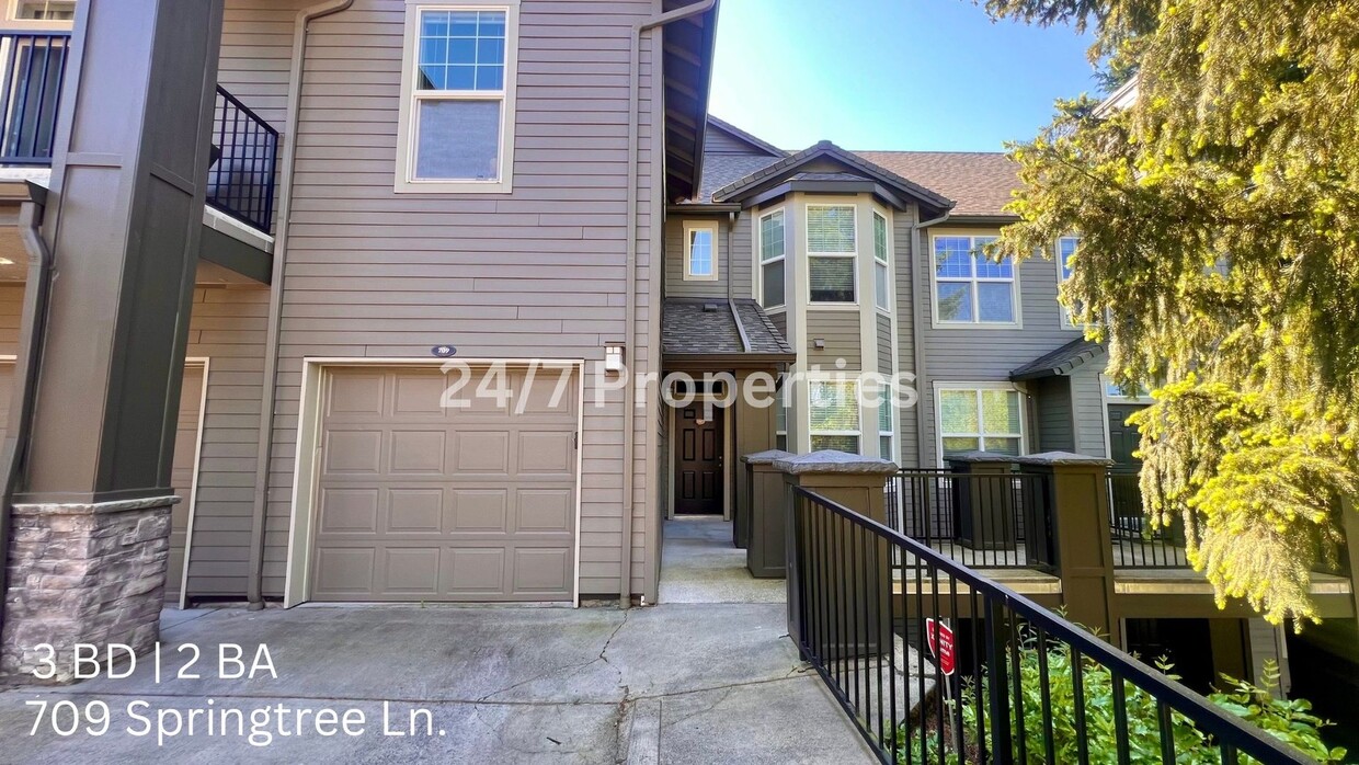 Primary Photo - **First month FREE** - 3BD/2BA - West Linn