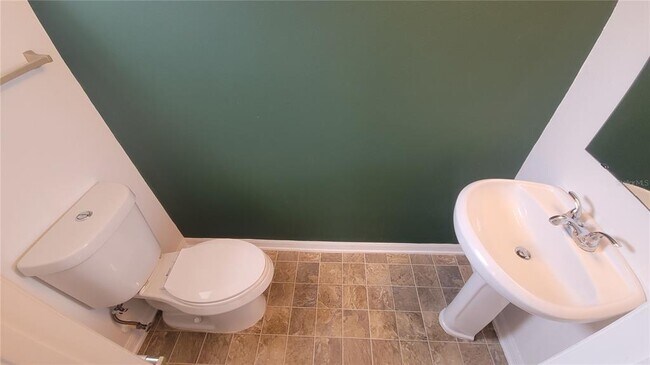Foto del edificio - 4547 Ashburn Square Dr