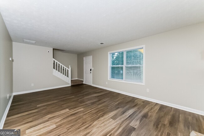 Foto del edificio - 8305 Gledstone Way