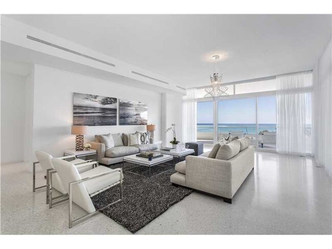 Building Photo - 3315 Collins Ave