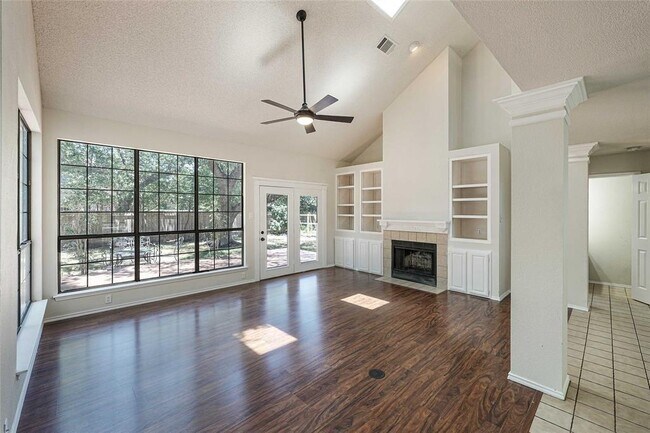 Building Photo - 9104 Marybank Dr