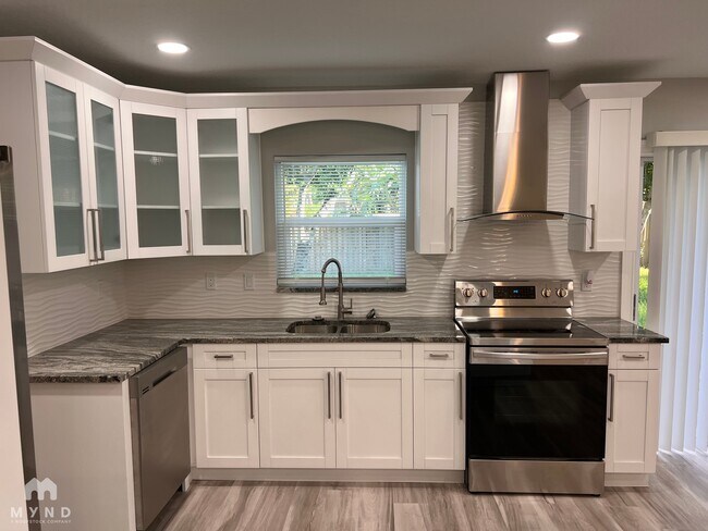 Foto del edificio - 1560 Palmetto St