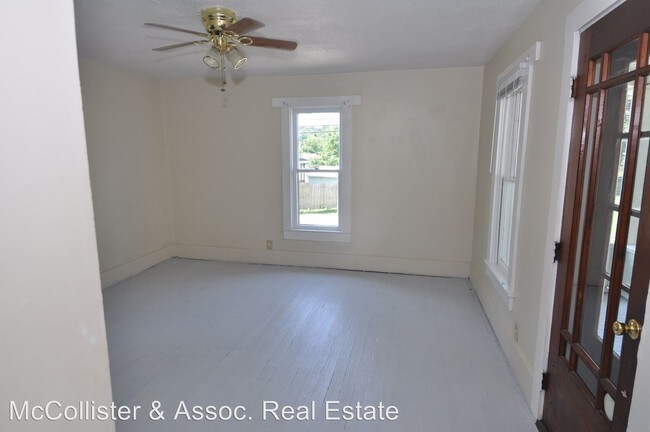Foto del edificio - 2 br, 1 bath House - 214 S. State Street