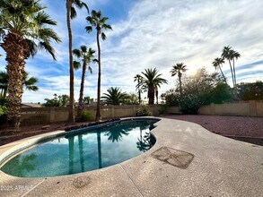 Building Photo - 5121 E Larkspur Dr