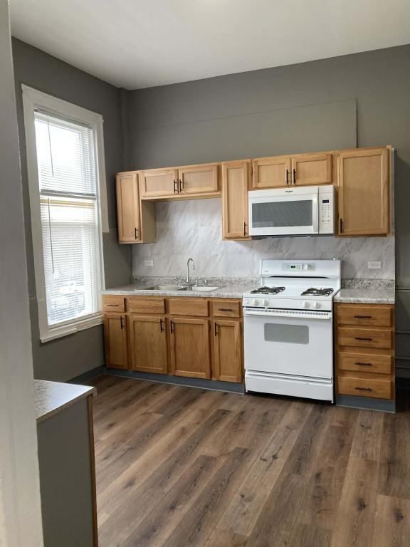 Foto del edificio - 2258 W 21st Pl