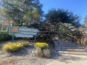 Building Photo - 3103 Golden Oaks Ln