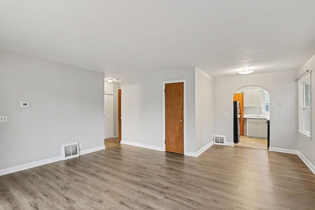 Foto del edificio - 1 Bedroom Rental Duplex in Midland- $1000/month