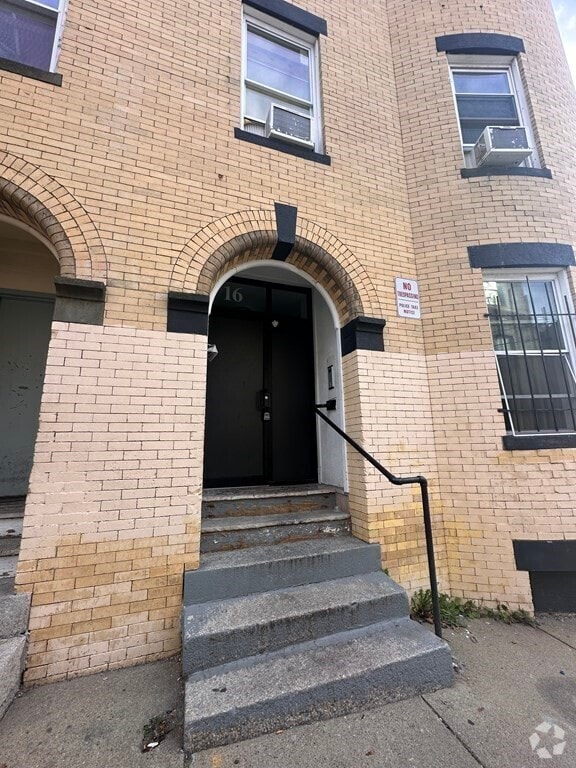 Building Photo - 16 Norwell St