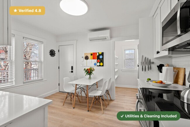 Foto del edificio - New RoostUp Furnished Private Bedroom with Private Bath near Savin Hill, Dorchester!