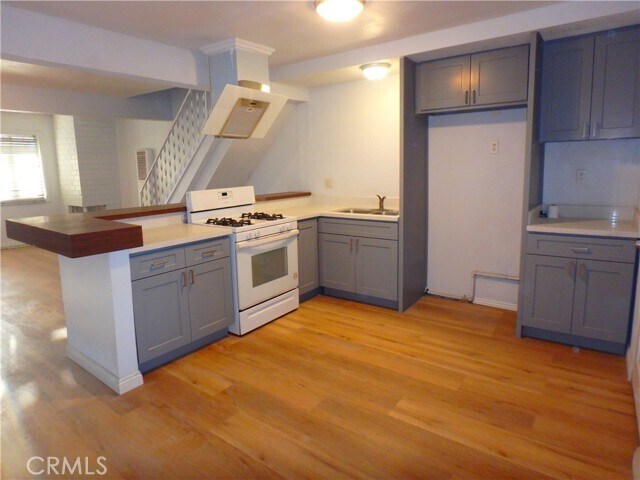 Foto del edificio - 14602 Tilden St