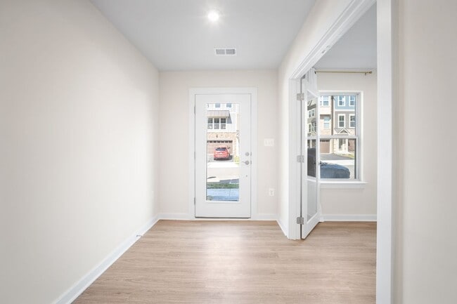 Building Photo - 236 Chianti Ter SE