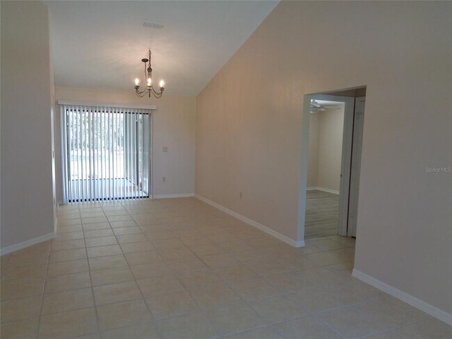 Foto del edificio - 210 Woodingham Trail
