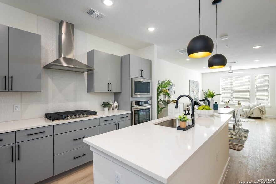 Foto principal - 719 E Locust St