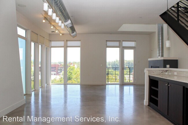 Building Photo - 3 br, 3.5 bath House - 4628 S Kelly Ave