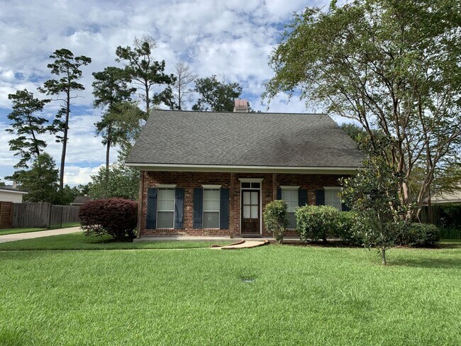 Building Photo - Meadow Wood Park Home